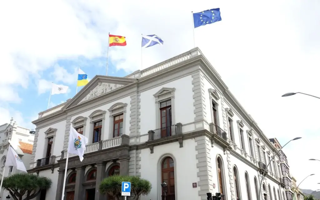 Santa Cruz culmina la tramitación de la Zona de Bajas Emisiones con su publicación en el BOP. Ayuntamiento de Santa Cruz