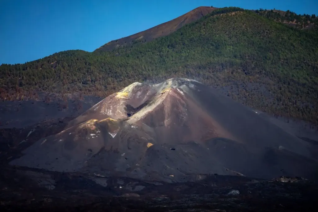 Vistas del volcán Tajogaite, desde La Laguna