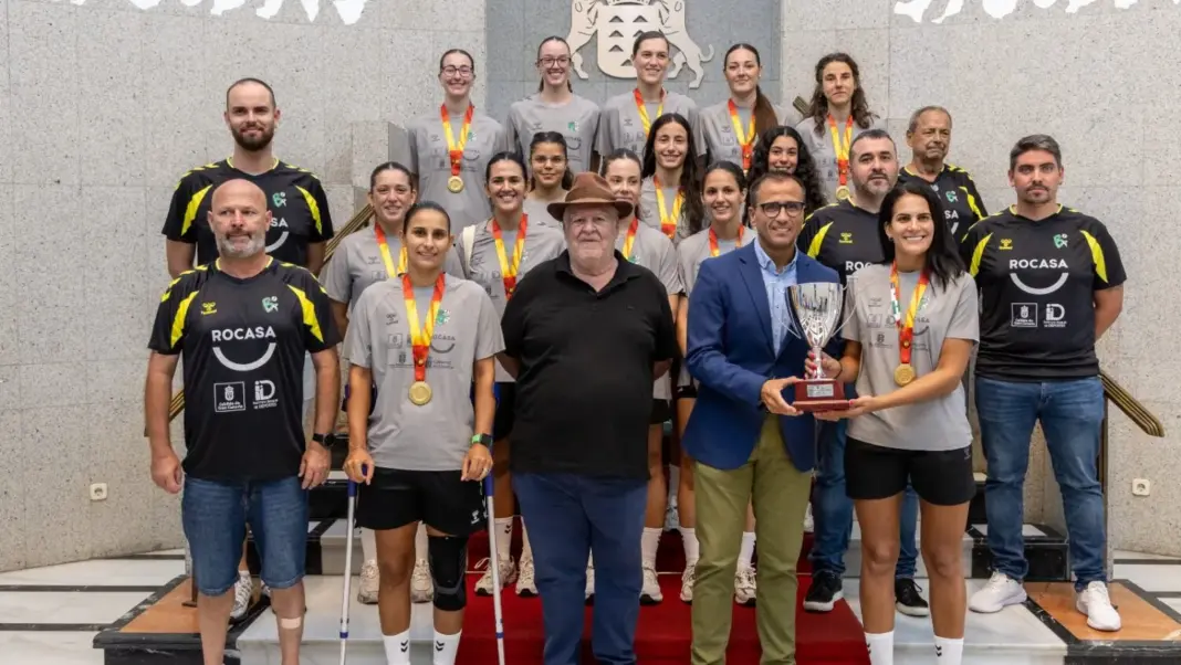 El Gobierno de Canarias recibe al Rocasa Gran Canaria tras conquistar la Supercopa