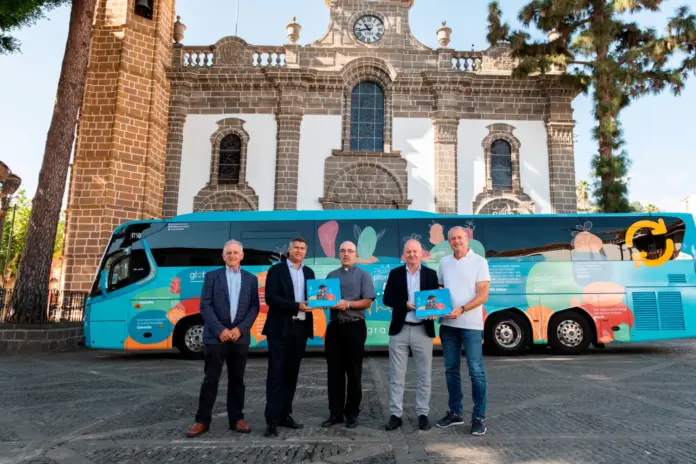 La Guagua de las Promesas alcanza un récord histórico con 4.505 peticiones a la Virgen del Pino