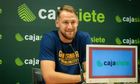 Luke Fischer: «Estoy muy feliz de estar de vuelta en este club, en la isla»