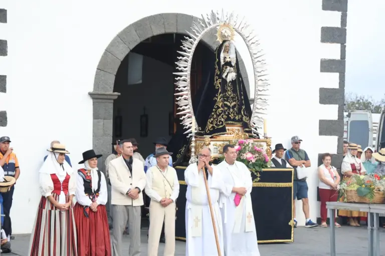 Lanzarote rinde homenaje a Nuestra Señora de los Dolores con la misa solemne