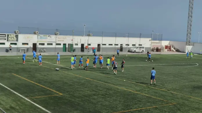 El San Bartolomé CF se impone al Estrella CF