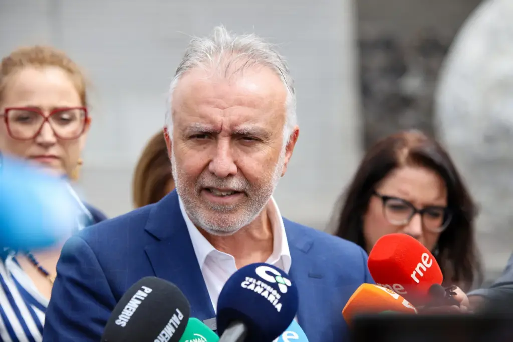 El ministro de Política Territorial y Memoria Democrática, Ángel Víctor Torres