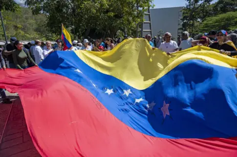 Venezuela firma un nuevo acuerdo petrolero con TotaEnergies, multinacional francesa