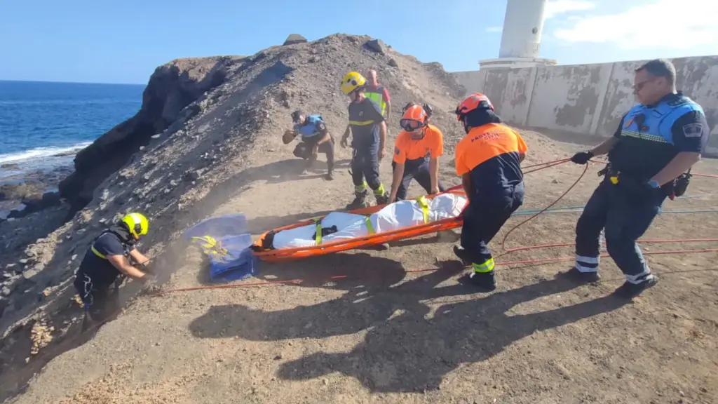 Hallan muerto a un hombre de unos 50 años tras un dispositivo de búsqueda en Taliarte