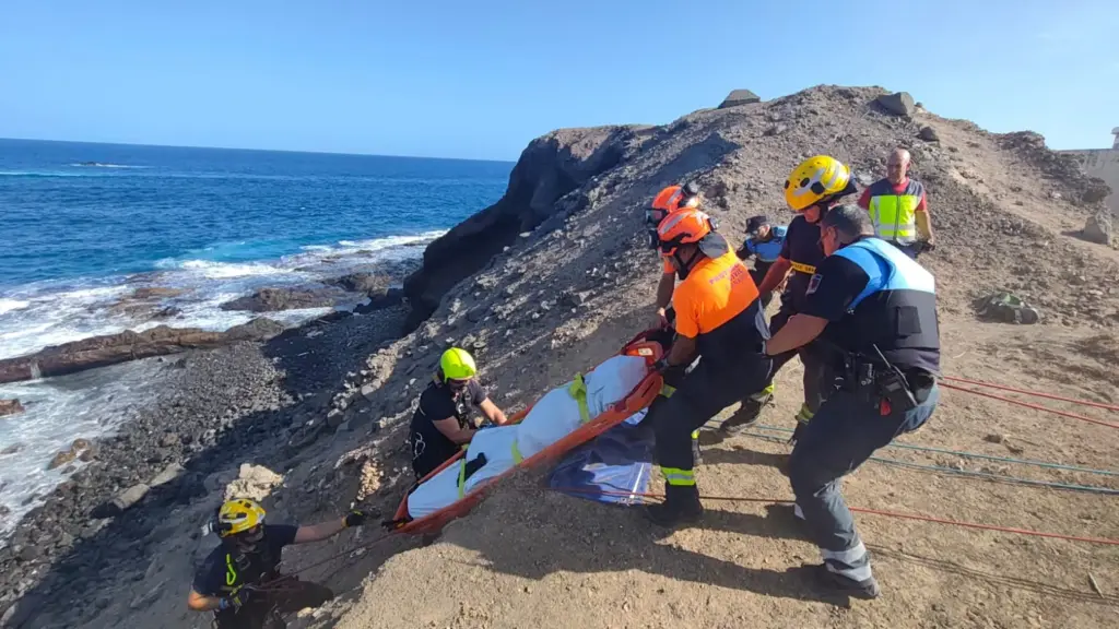 Hallan muerto a un hombre de unos 50 años tras un dispositivo de búsqueda en Taliarte