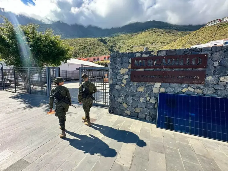 La Brigada Canarias XVI se despliega en El Hierro