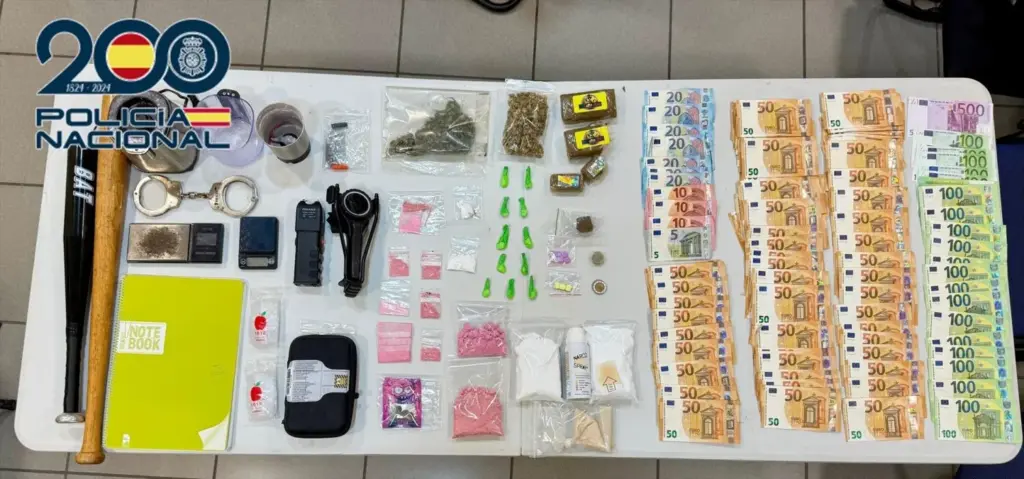 Detenidos un padre y su hijo por gestionar un punto de venta de drogas en La Garita