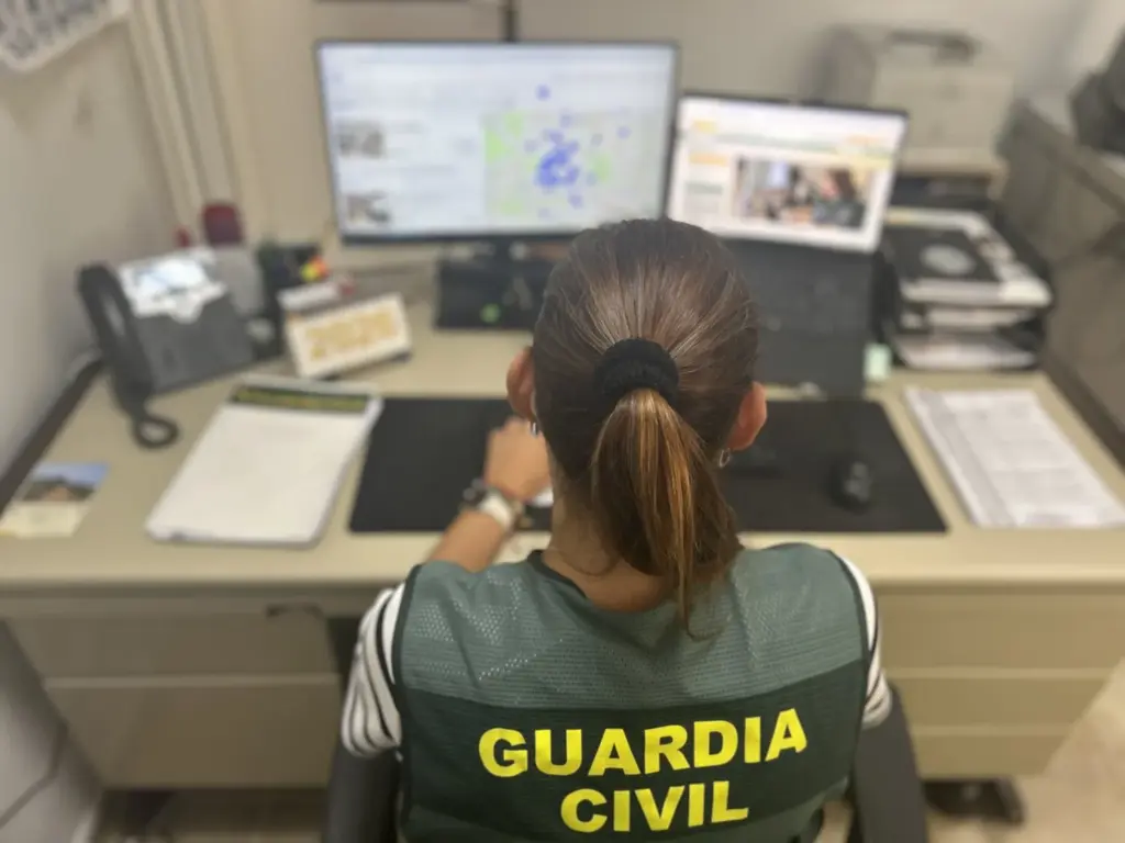 Investigan a 11 personas por estafas con falsos alquileres vacacionales en Tenerife y Salamanca