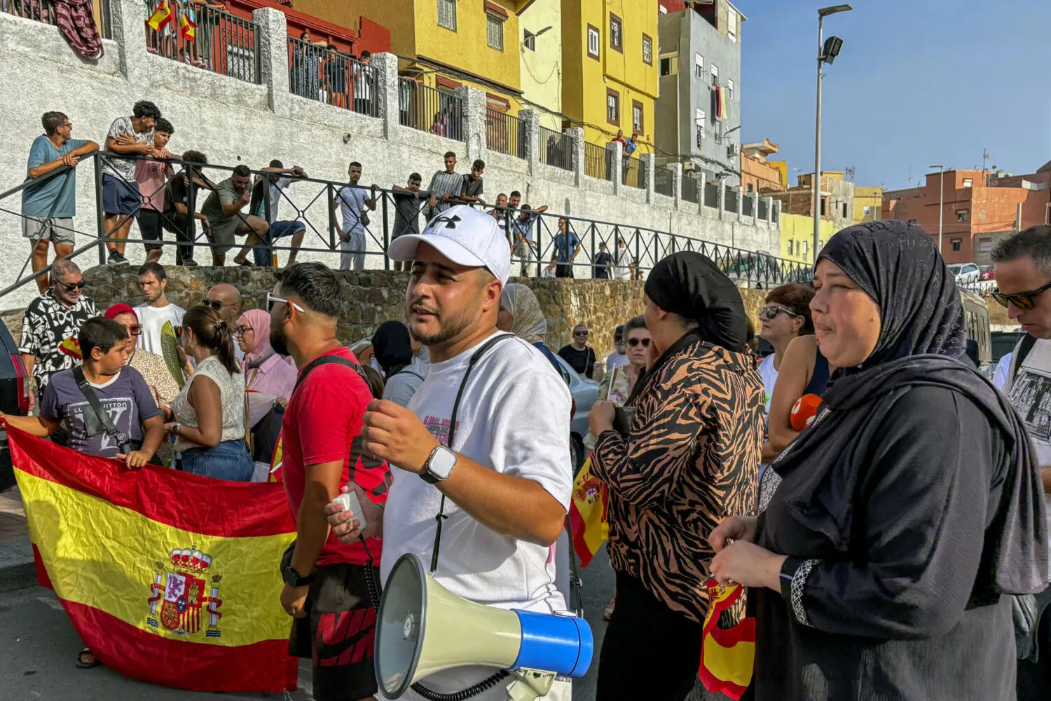 La periferia de Ceuta se moviliza y pide recuperar la normalidad