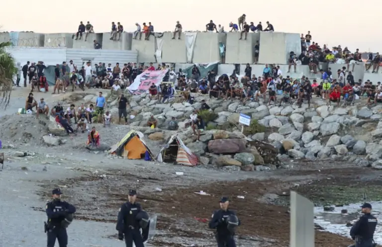 La jueza admite al Estado como acusación en la causa sobre la entrada masiva en Ceuta