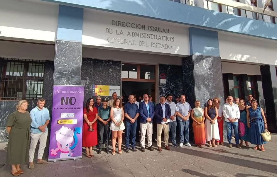 Minuto de silencia en la Delegación del Gobierno. Imagen Delegación del Gobierno