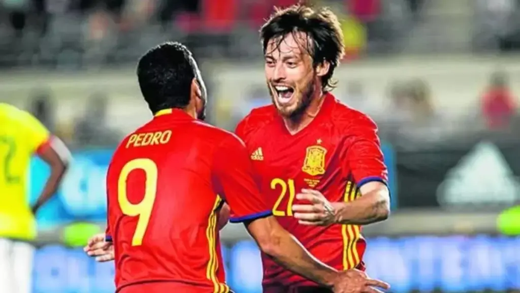 Pedro Rodríguez y David Silva, con la selección española de fútbol. Imagen EFE