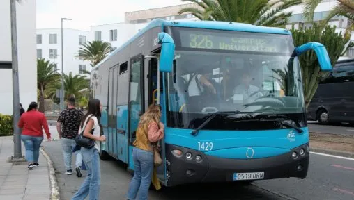 Entrada escalonada en la ULPGC para evitar la congestión de tráfico. Imagen ULPGC