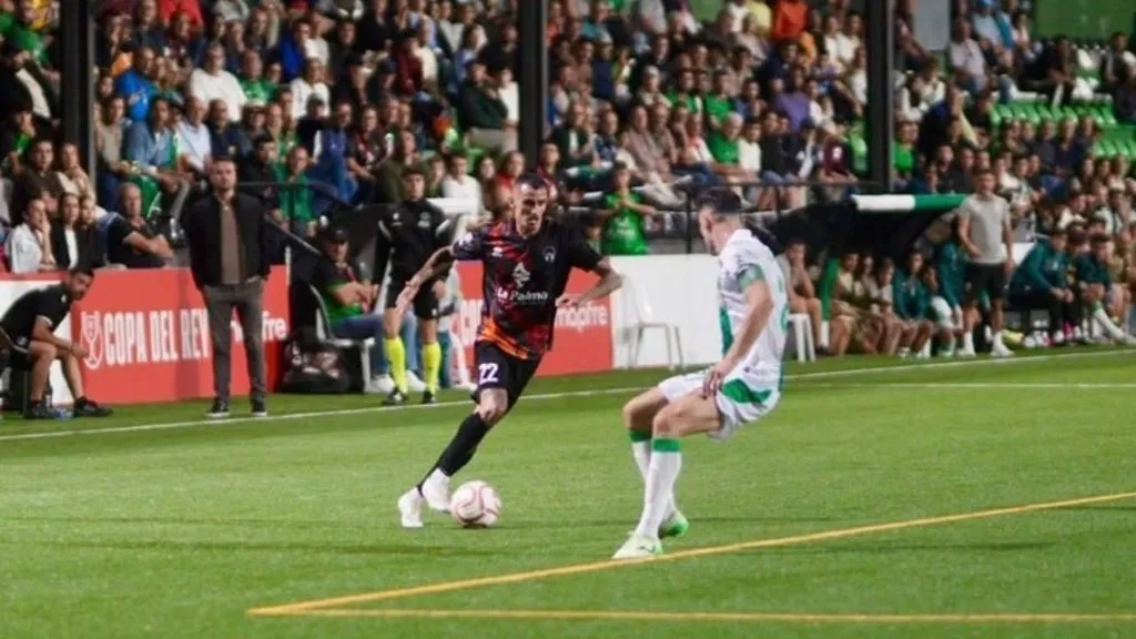 1-3 El Atlético Paso firma una noche de Copa para el recuerdo ante el Córdoba