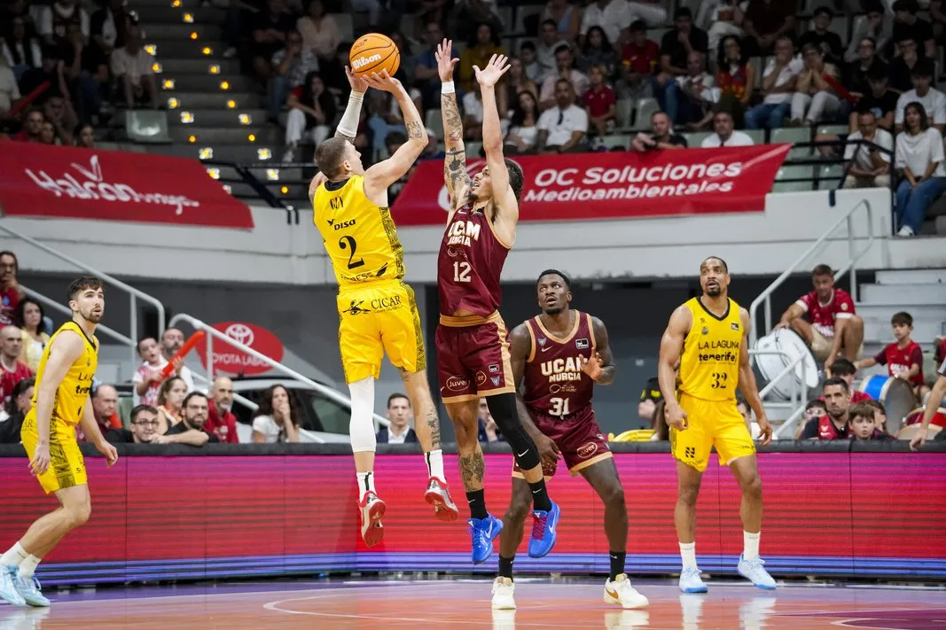 77-90 La Laguna, con una lección magistral más de Marcelinho, vence en Murcia