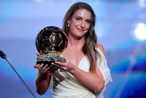 Alexia Putellas corona su tercer Balón de Oro