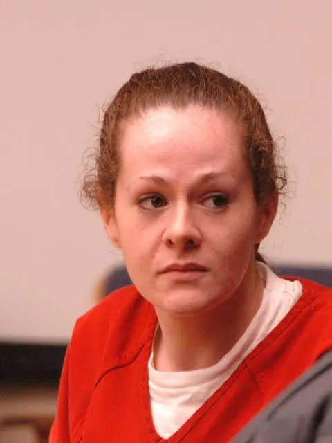 Hospitalizada tras recibir dos inyecciones letales Christa Pike, condenada por asesinato en 1996