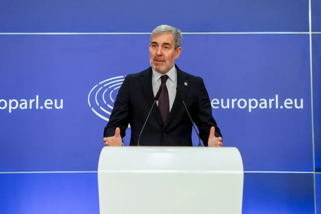 Clavijo insta a Sánchez a redoblar esfuerzos en defensa de Canarias en la negociación del Marco Financiero de la UE