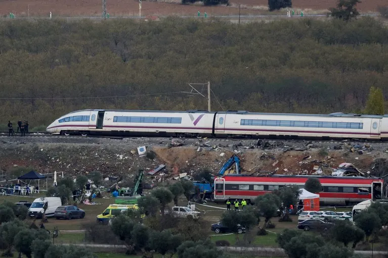Accidente de trenes en Toledo: 69 fallecidos y 67 desaparecidos al cierre del tercer día de búsqueda