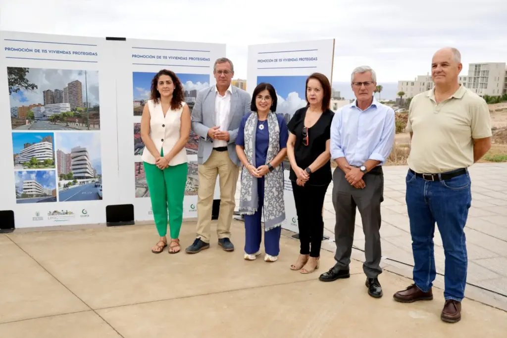 Darias anuncia la construcción de 115 nuevas viviendas públicas de alquiler asequible con fondos municipales