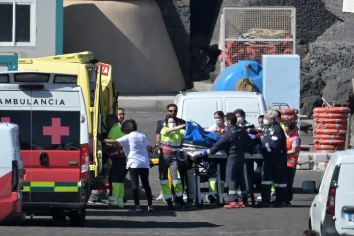 El Hospital de El Hierro pide ayuda para aliviar la presión migratoria en las urgencias
