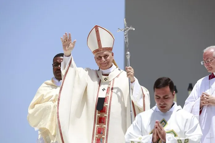 El viaje del Papa a España costó 29,3 millones, con 5,2 millones cubiertos por los obispados canarios