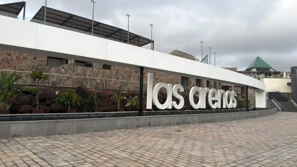 Exterior del CC Las Arenas. Elena Diez