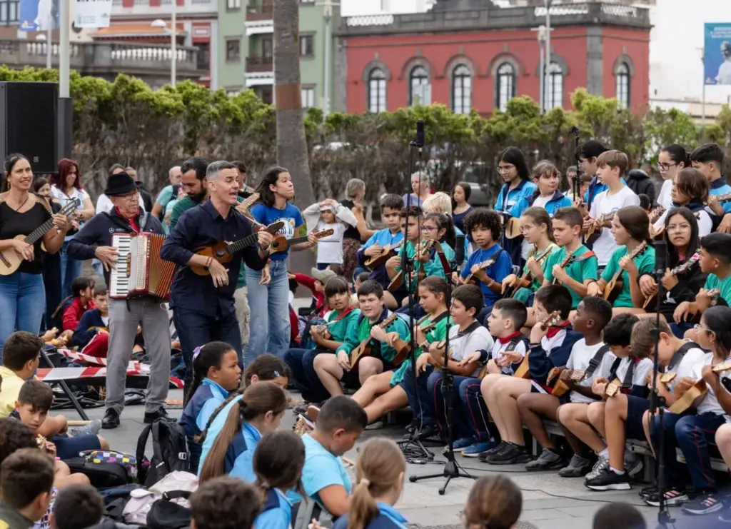 El proyecto ‘Un timple en mi cole’ llegará a 22 nuevos centros educativos de Canarias