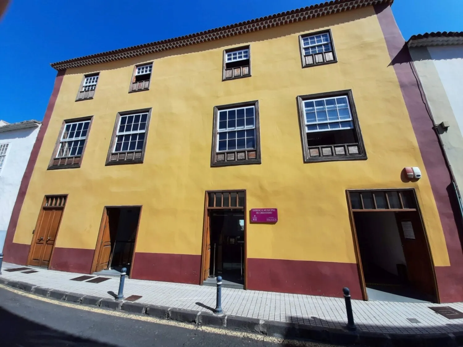 La Laguna amplía horarios de bares y discotecas hasta enero de 2027 para impulsar la actividad económica