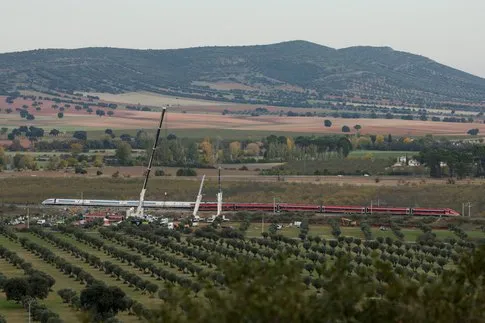 Galería de imágenes y vídeos del accidente mortal de los trenes en Toledo