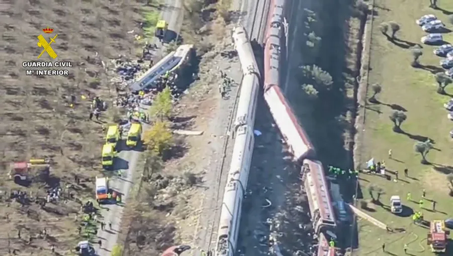 Imagen aérea accidente trenes Toledo. Efe