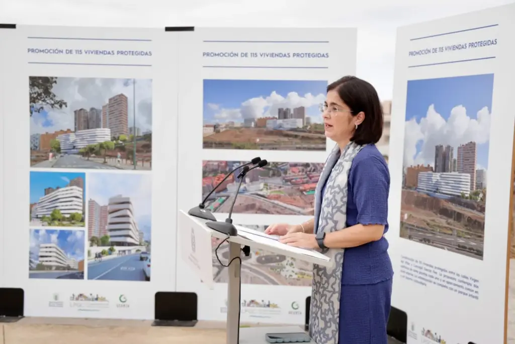 La alcaldesa, Carolina Darias, presenta la cosntrucción de 115 nuevas viviendas públicas de alquiler asequible