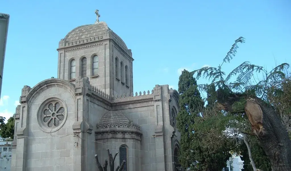 Santa Cruz de Tenerife activa un dispositivo especial de seguridad y tráfico por el Día de Todos los Santos