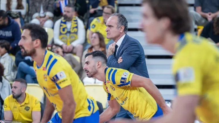 Triunfo del CV Guaguas ante el MINT Vero Volley Monza en cuatro sets