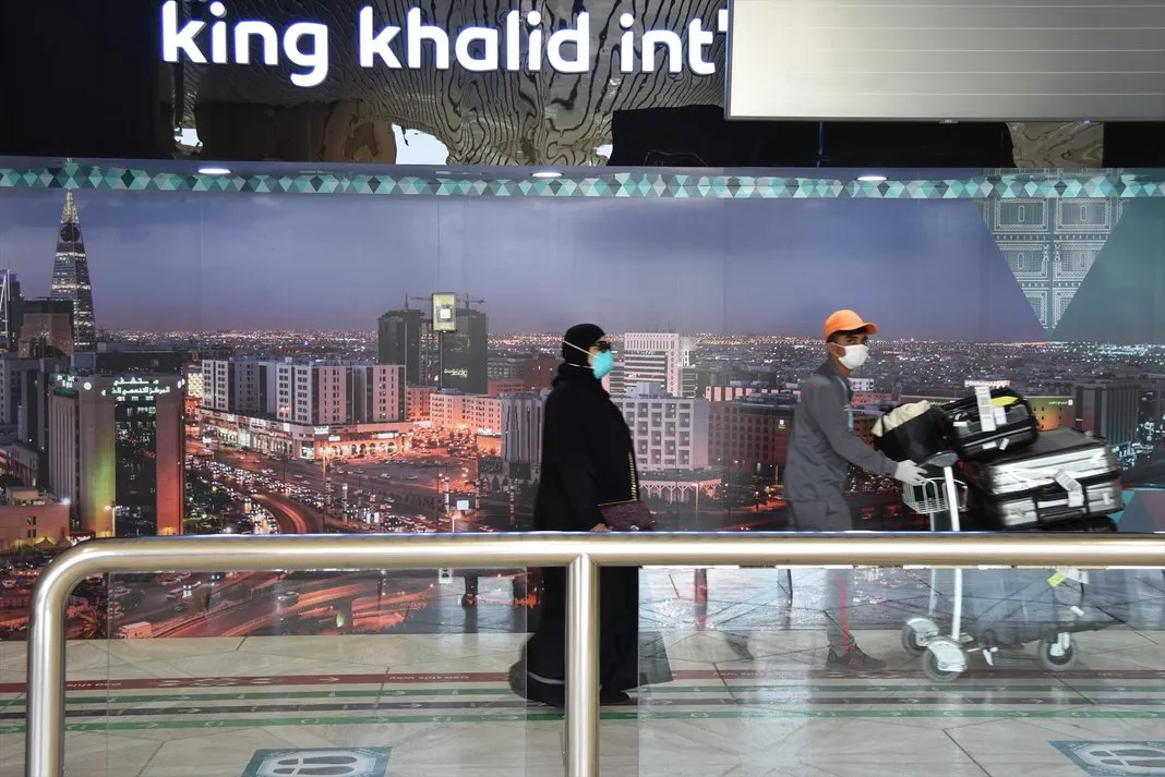 Nuevo ataque de los hutíes al aeropuerto de Riad