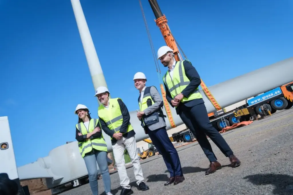Canarias pone en valor la apuesta de Gáldar por un modelo energético más sostenible y menos dependiente