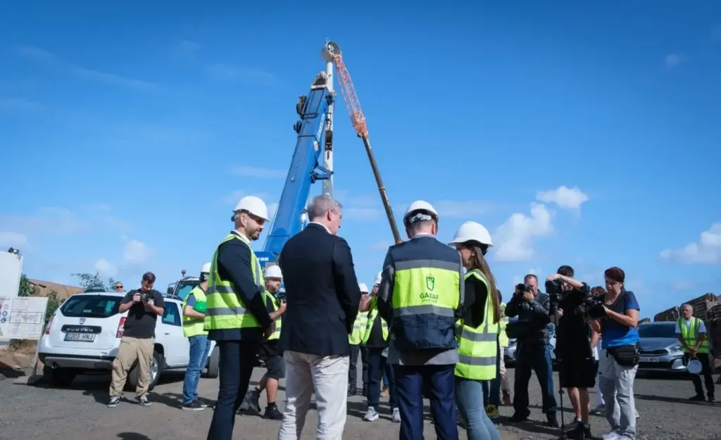 Canarias pone en valor la apuesta de Gáldar por un modelo energético más sostenible y menos dependiente
