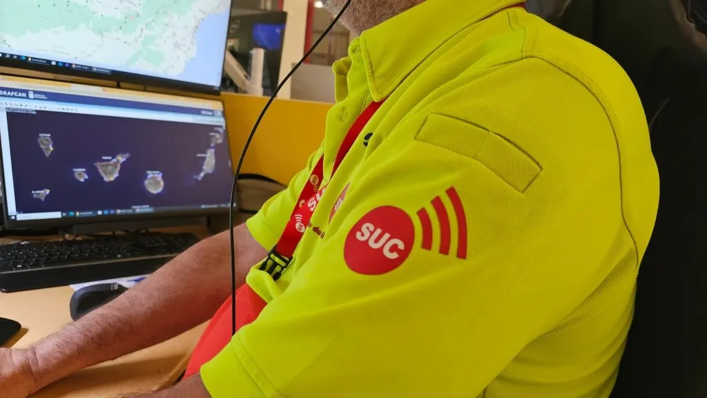 Rescatado un hombre al sufrir un ahogamiento moderado en Playa Dorada, Lanzarote