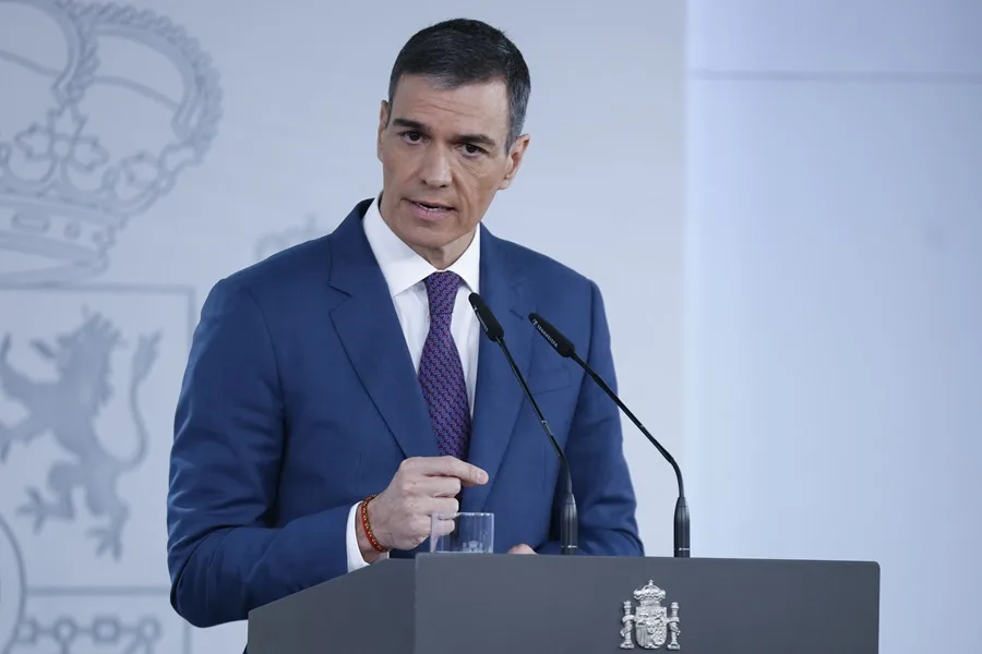 Sánchez promete blindar el derecho al aborto en la Constitución si sigue en Moncloa