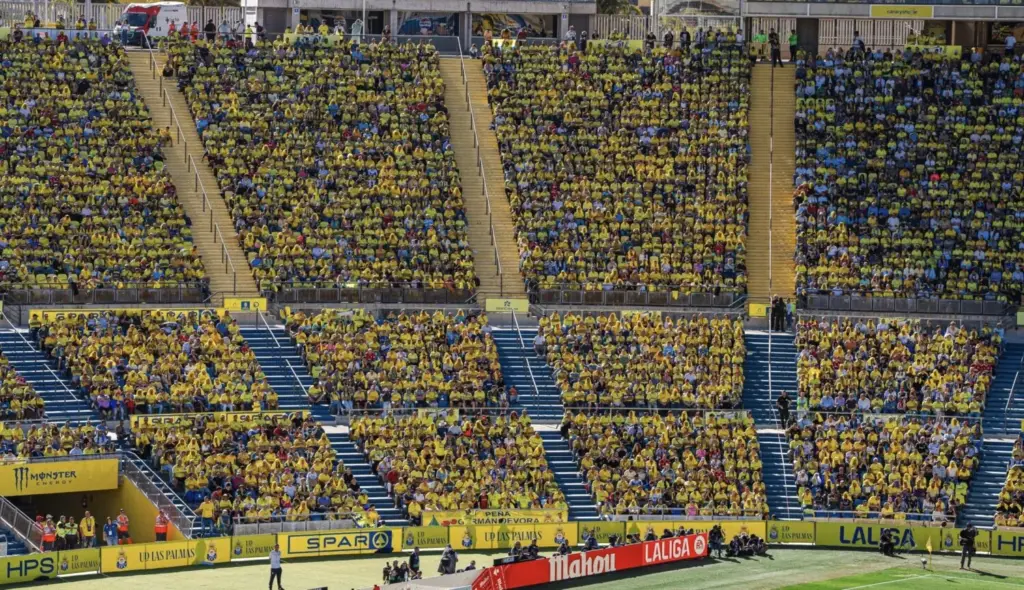 Aficionados UD Las Palmas en el Estadio de Gran Canaria