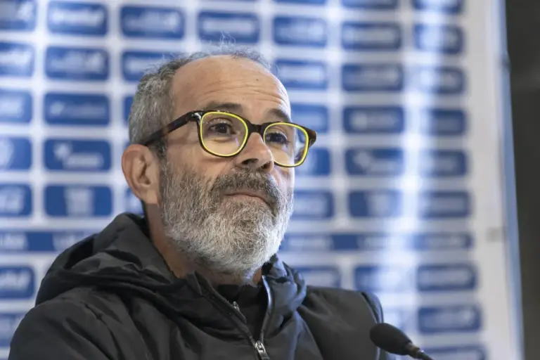 Cervera sitúa a la dirección deportiva en el centro del proyecto del Tenerife