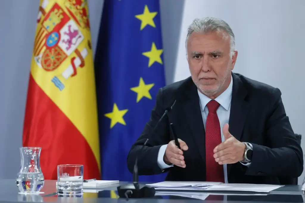 Torres renuncia a las generales para centrarse en volver a presidir Canarias