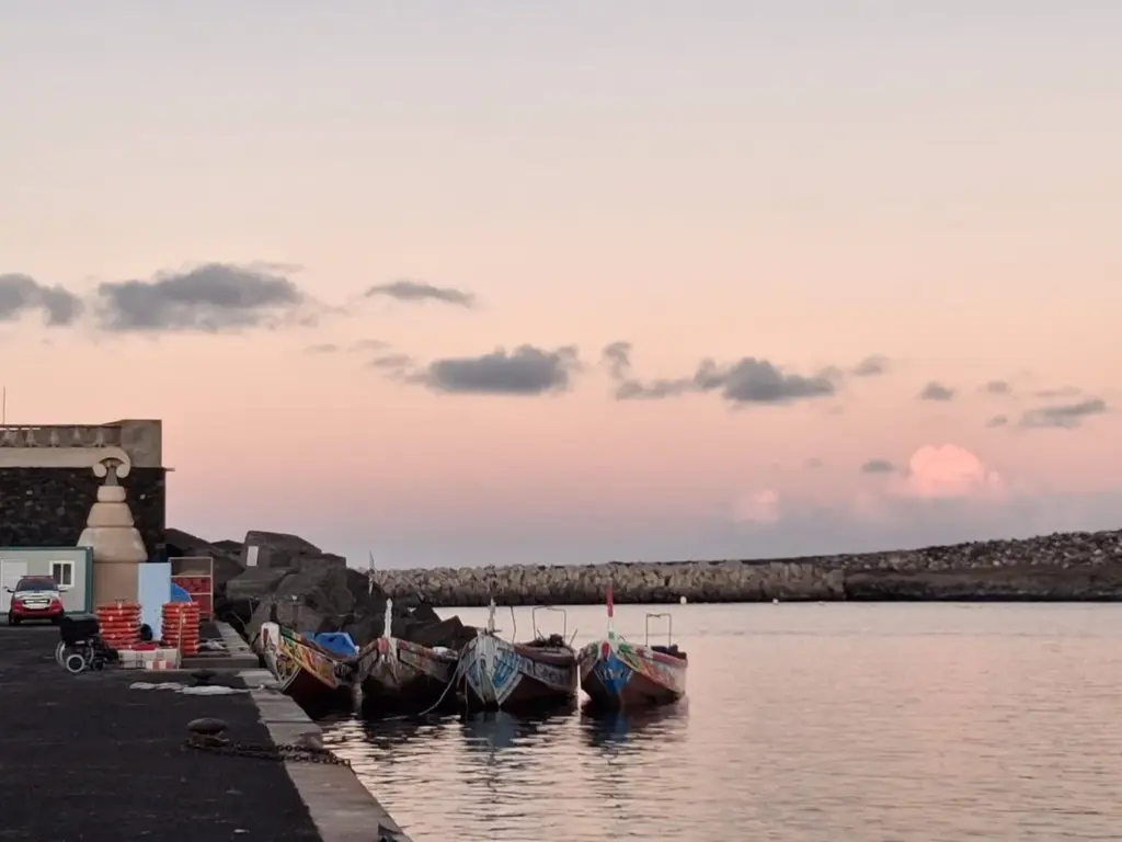 Tres fallecidos y siete heridos en tres cayucos arribados a El Hierro. Foto: Haridian Marichal