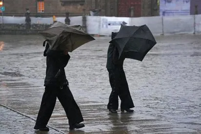Canarias espera lluvias débiles y posibles chubascos fuertes este sábado