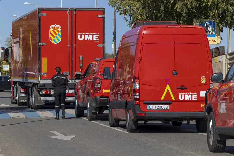 Despliegue de efectivos de la UME en Toledo por el accidente de trenes. Imagen EFE