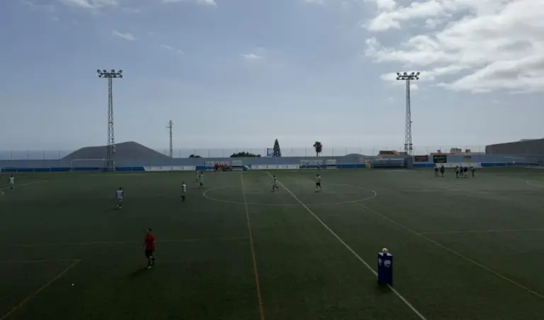 Suspendido el partido entre el Atlético Unión Güímar y el Sporting Hortaleza tras incidentes entre ambos banquillos