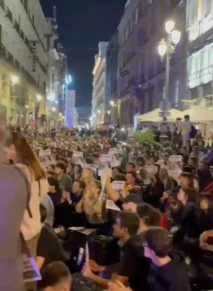 La muerte de Maricarmen desata protestas alrededor del Congreso