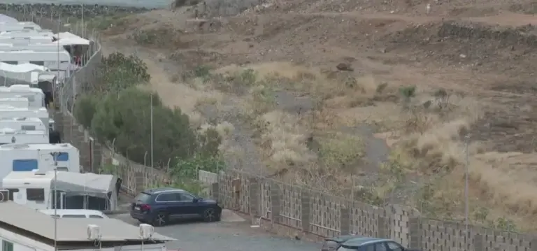 Hallan el cadáver de un hombre de 41 años cerca de un camping de Telde